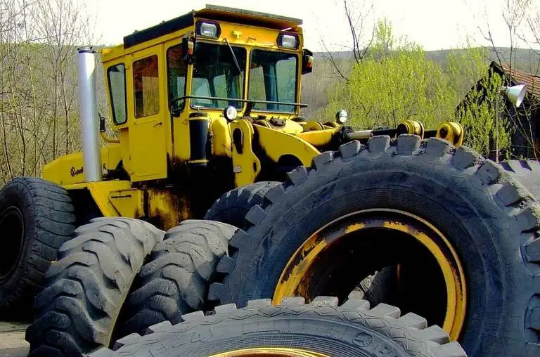 how much do tractor tires weigh