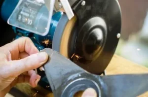 7 BEST Lawn Mower Blade Sharpener Reviews (2022 Updated)